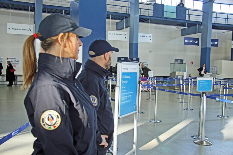 Security at Fiumicino airport. -     ALL RIGHTS RESERVED