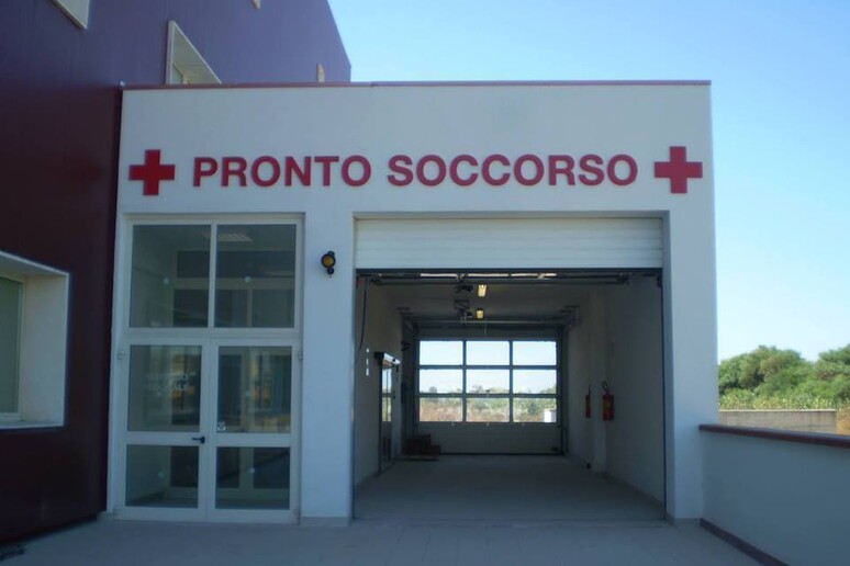 Oristano ingresso Pronto Soccorso Ospedale San Martino - RIPRODUZIONE RISERVATA