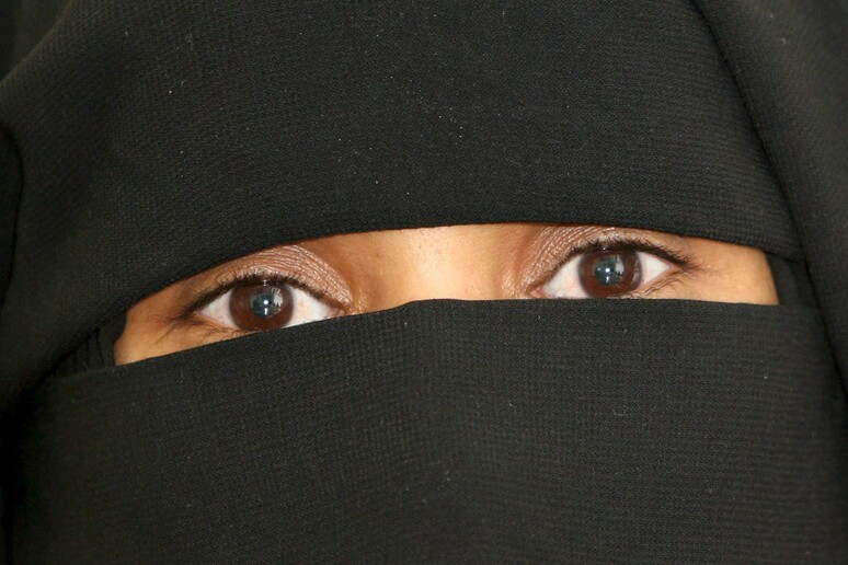 Terrorismo: Lombardia, stretta su burqa e niqab © ANSA/EPA