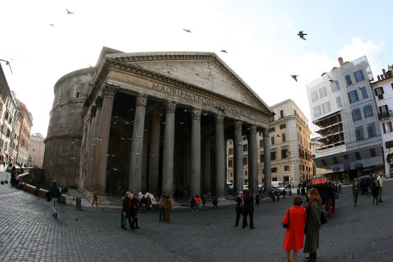 Il Pantheon a Roma (foto di archivio) - RIPRODUZIONE RISERVATA