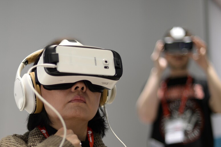 Samsung apre  New York centro per realtà virtuale © ANSA/AP