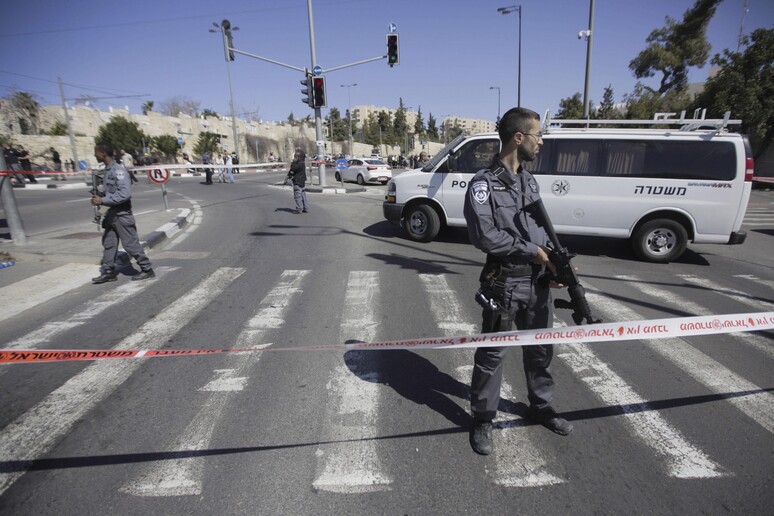 ++ Polizia,attacco Gerusalemme est attentato terroristico ++ © ANSA/AP