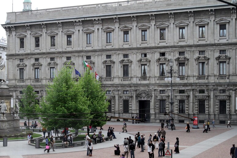 Una veduta di palazzo Marino sede del comune di Milano - RIPRODUZIONE RISERVATA