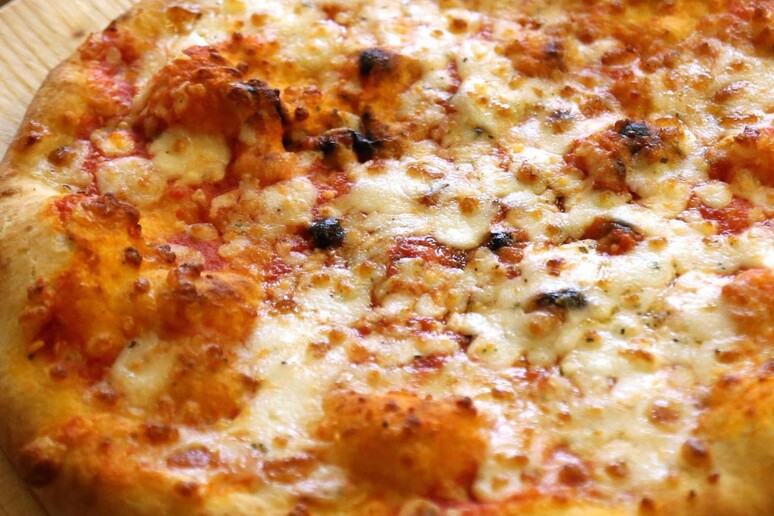 Nasce pizza per goleador, firmata chef Cracco-mister Capello