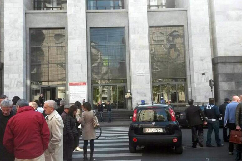 ++ Spari a Tribunale Milano: evacuato edificio ++ - RIPRODUZIONE RISERVATA