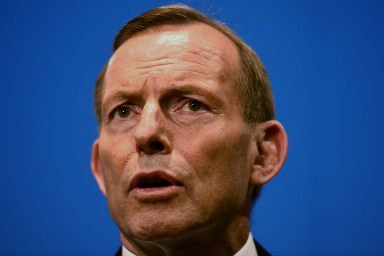 Abbott at Australian Maritime Security Operations Centre © ANSA/EPA
