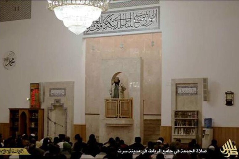 Il sermone in moschea Sirte - RIPRODUZIONE RISERVATA