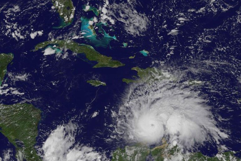 L 'uragano Mattehw in un 'immagine di archivio della Nasa © ANSA/EPA