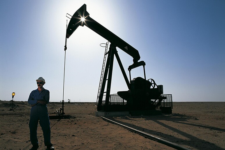 Petrolio, accordo all 'Opec+ per taglio della produzione - RIPRODUZIONE RISERVATA
