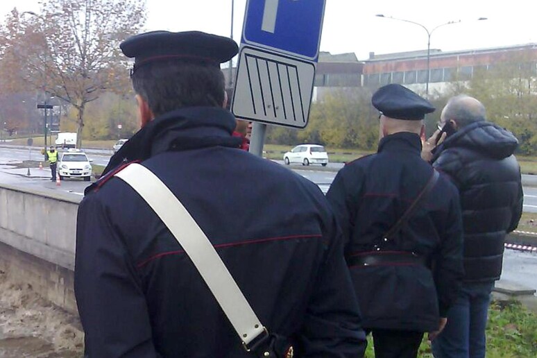 Carabinieri controlli a Torino - RIPRODUZIONE RISERVATA