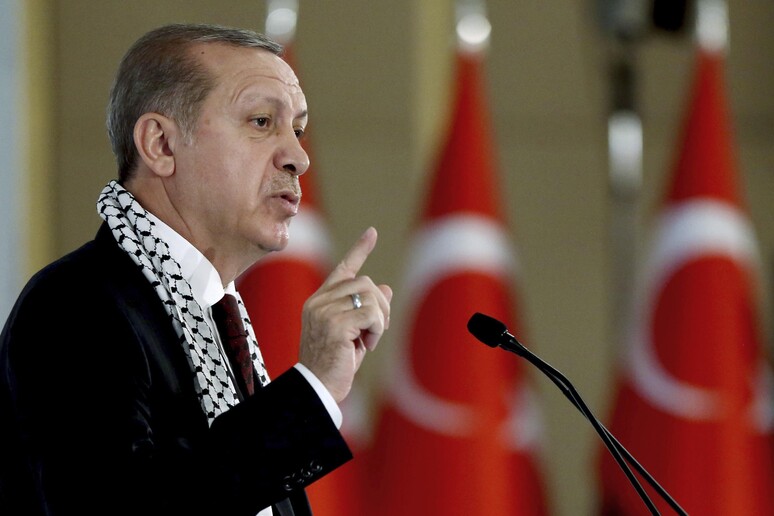 Il presidente turco Erdogan © ANSA/AP