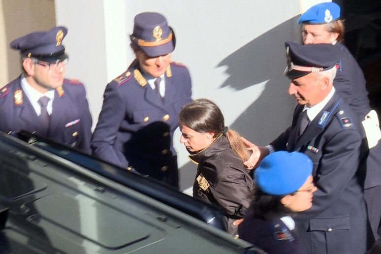 Veronica Panarello lascia il palazzo di giustizia di Ragusa - RIPRODUZIONE RISERVATA