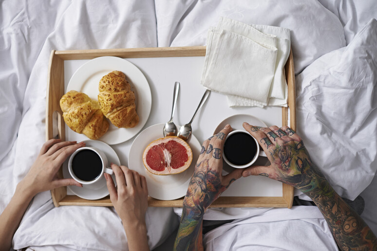 San Valentino: colazione a letto, 90 ricette per due - In breve