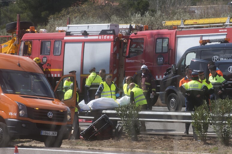 Incidente bus Catalogna © ANSA/AP