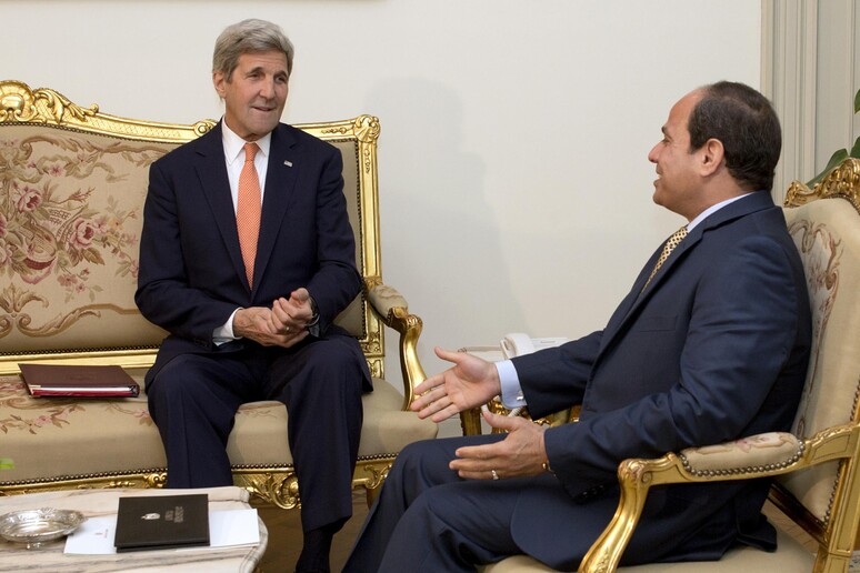 Egitto: Kerry al Cairo per incontri con Sisi e Shoukry © ANSA/AP