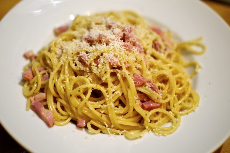 Un piatto di spaghetti alla Carbonara - RIPRODUZIONE RISERVATA