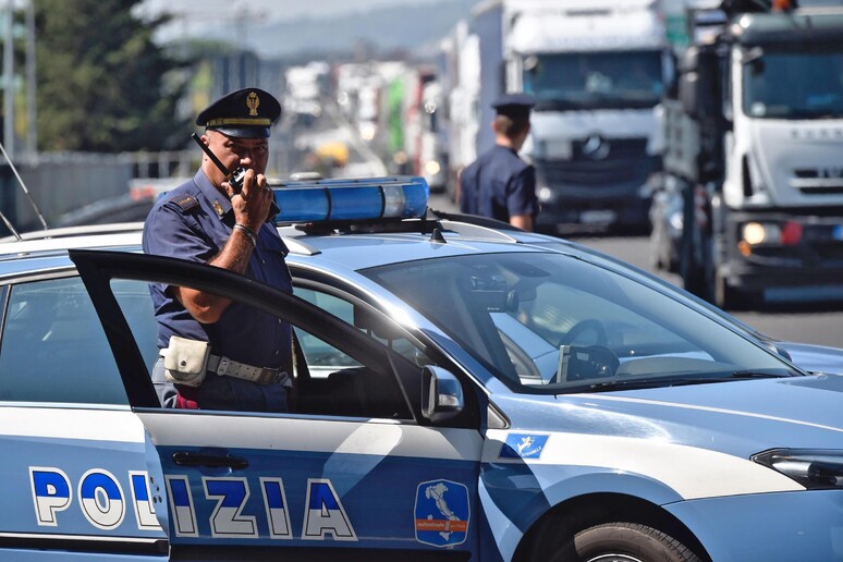 Polizia stradale - RIPRODUZIONE RISERVATA