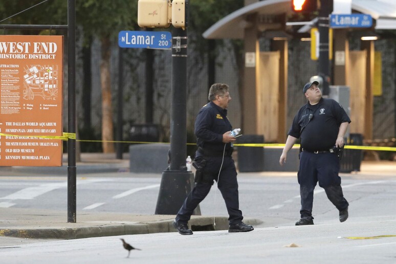 Polizia a Dallas © ANSA/AP