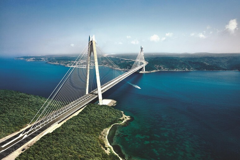 Il nuovo ponte Yavuz Sultan Selim, il terzo ponte sul Bosforo -     RIPRODUZIONE RISERVATA