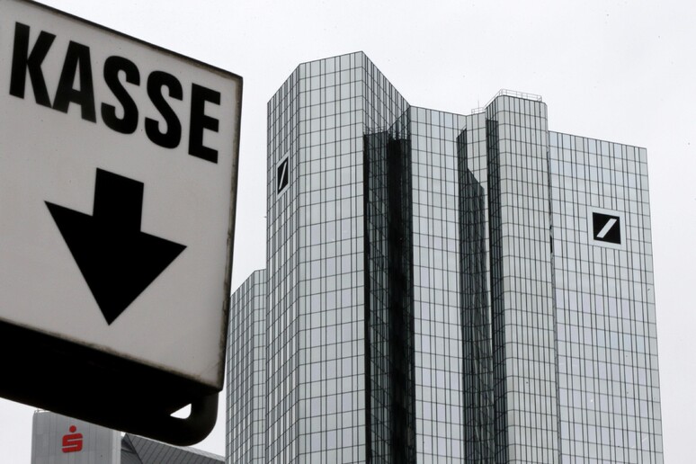 Il grattacielo della Deutsche Bank © ANSA/AP