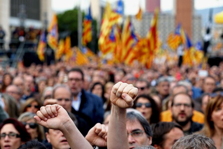 Protest in support of Catalonian politicians investigated by Spanish courts [ARCHIVE MATERIAL 20161113 ] -     RIPRODUZIONE RISERVATA