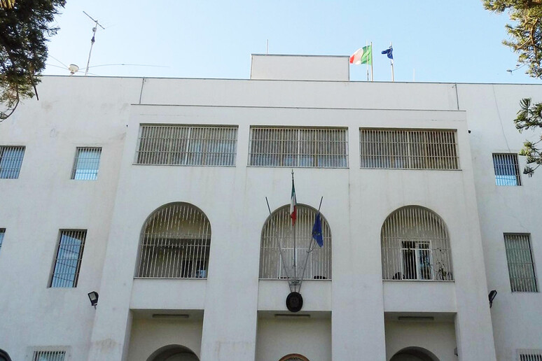 Ambasciata italiana a Tripoli (foto d 'archivio) - RIPRODUZIONE RISERVATA