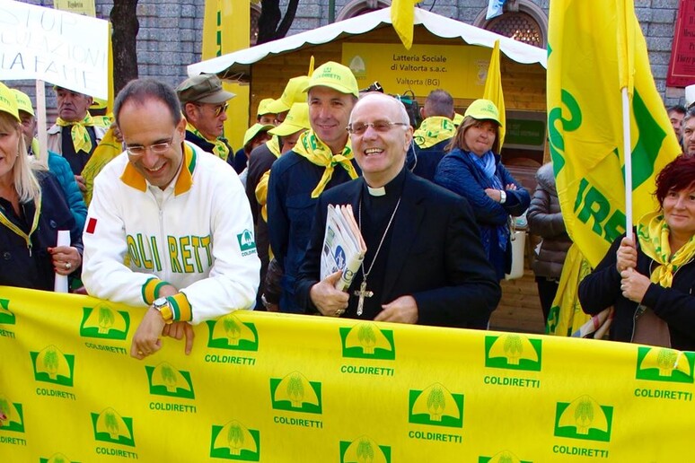 Monsignor Galantino a Bergamo a manifestazione Coldiretti - RIPRODUZIONE RISERVATA