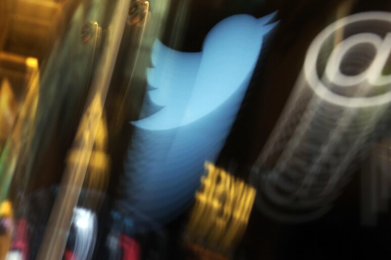 Twitter, via spunta blu a neonazisti © ANSA/AP