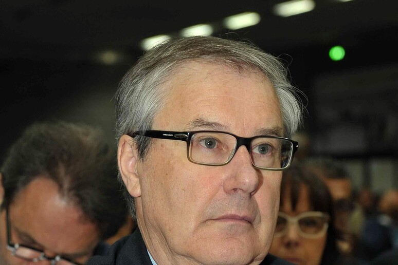 Pierluigi Boschi durante l 'assemblea dei soci di Banca Etruria il 04 maggio 2014 - RIPRODUZIONE RISERVATA