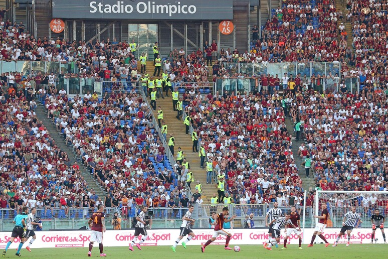 Lo stadio Olimpico di Roma in una foto di archivio - RIPRODUZIONE RISERVATA