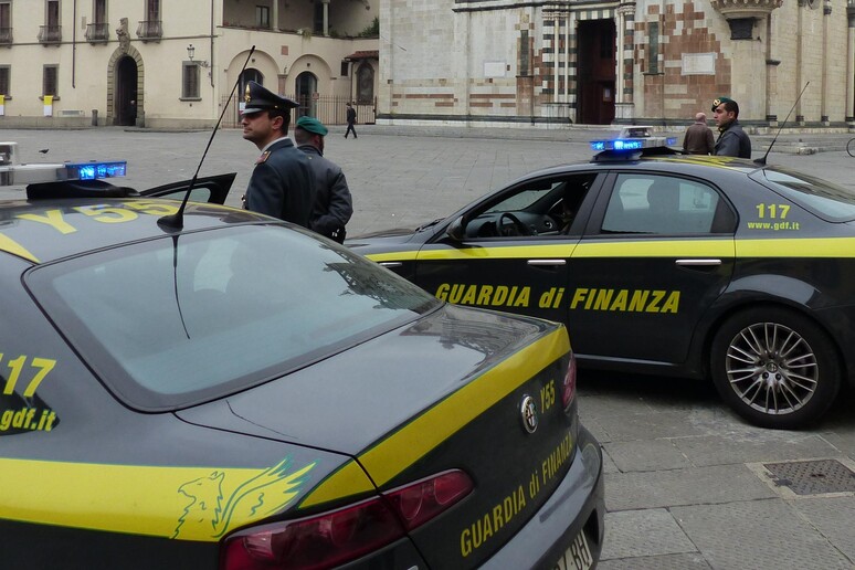 Bancarotta e fallimenti pilotati di società, 5 arresti a Firenze