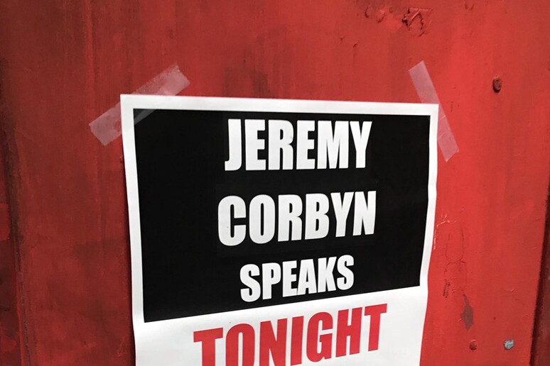 L 'appuntamento per il comizio finale di Jeremy Corbyn, a Islington, il suo collegio elettorale nel nord di Londra - RIPRODUZIONE RISERVATA