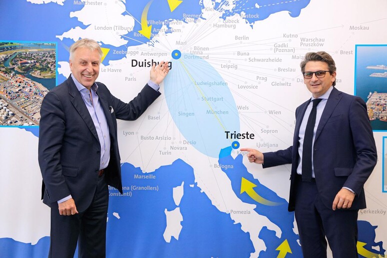 Porti: Trieste, accordo con Duisburg su treni e logistica - RIPRODUZIONE RISERVATA