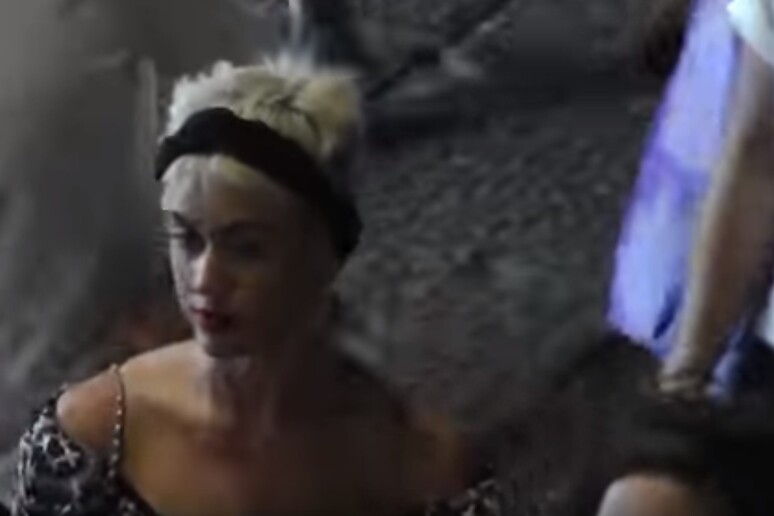Katy Perry a Capri (in un frame da YouTube) - RIPRODUZIONE RISERVATA