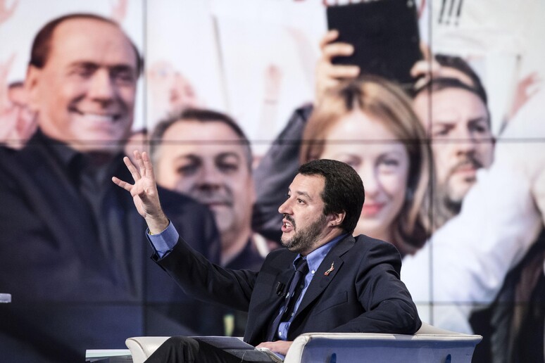 Matteo Salvini in una foto d 'archivio a  'Porta a porta ' - RIPRODUZIONE RISERVATA