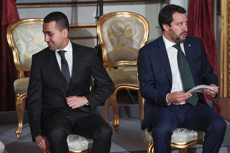 Matteo Salvini e Luigi Di Maio in una foto del giuramento al Quirinale - RIPRODUZIONE RISERVATA