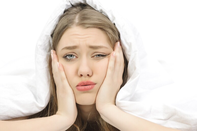 Anche solo 5 giorni con poco sonno fanno danni al cervello - RIPRODUZIONE RISERVATA