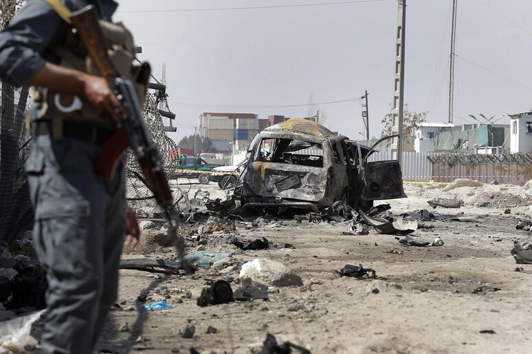 Attacco a Kabul in una foto di archivio © ANSA/EPA