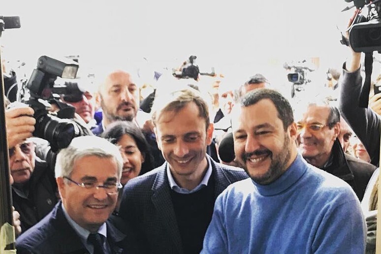 Matteo Salvini insieme al neosindaco Pietro Fontanini - RIPRODUZIONE RISERVATA
