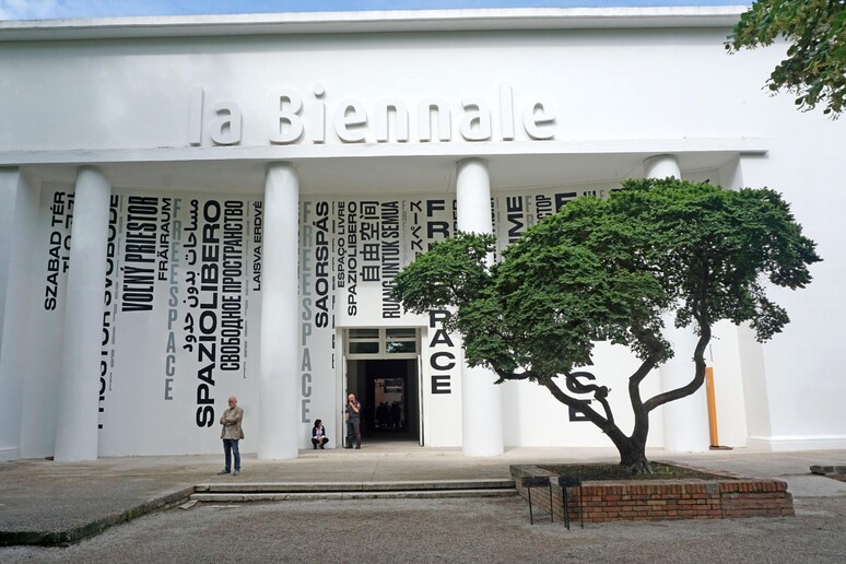Un 	'immagine dell 	'ultima Biennale Architettura - RIPRODUZIONE RISERVATA