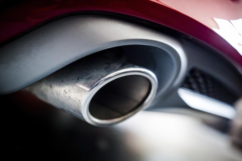 Emissioni auto, Pe chiede taglio 45% entro 2030 - RIPRODUZIONE RISERVATA