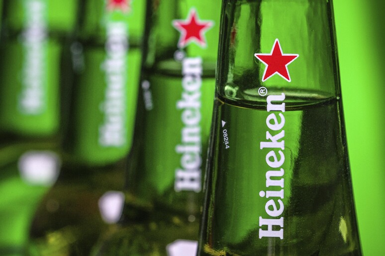 Heineken compra 40% in big birra cinese per 3,1 mld dollari © ANSA/AP