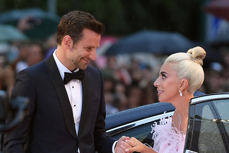Lady Gaga e Bradley Cooper - RIPRODUZIONE RISERVATA