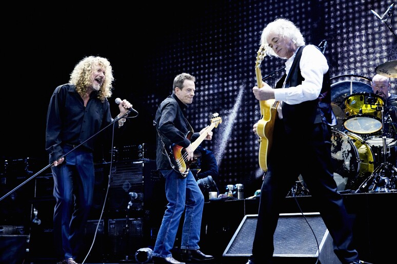 I Led Zeppelin in concerto - RIPRODUZIONE RISERVATA