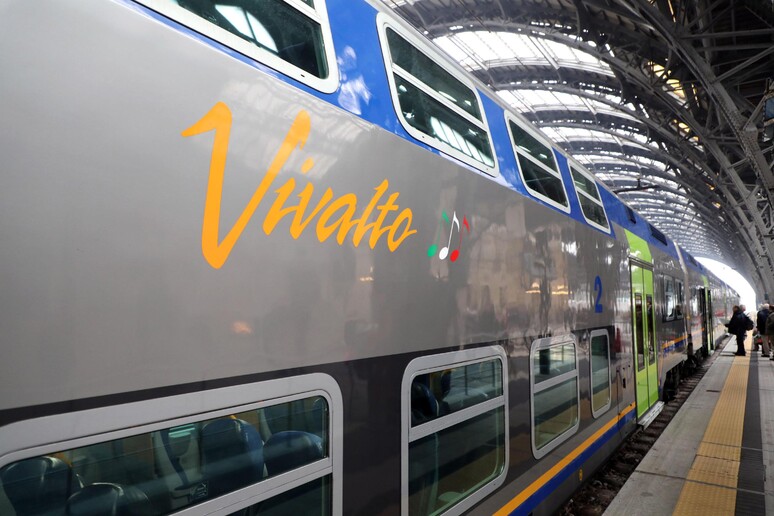 Fs: Battisti, obiettivo mille treni nuovi per pendolari - RIPRODUZIONE RISERVATA