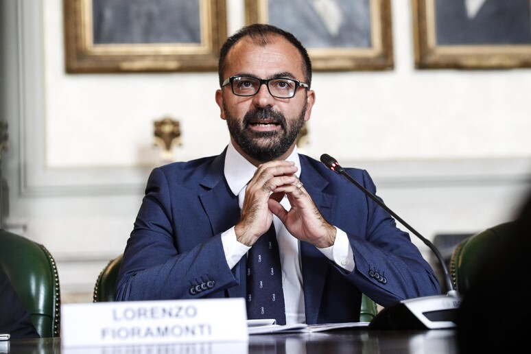 Il ministro dell 'Istruzione Lorenzo Fioramonti al Miur - RIPRODUZIONE RISERVATA