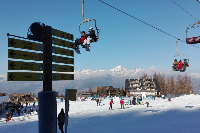 La stazione da sci di Pila (Aosta) - RIPRODUZIONE RISERVATA