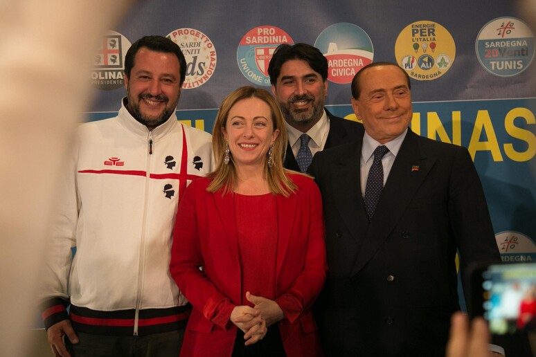 Berlusconi Salvini Meloni e Solinas durante la campagna elettorale - RIPRODUZIONE RISERVATA