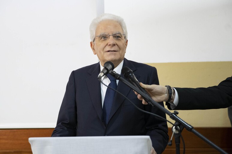 Il capo dello Stato Sergio Mattarella in una foto d 'archivio - RIPRODUZIONE RISERVATA