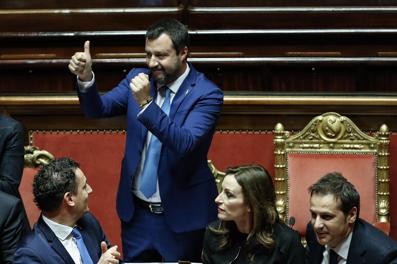 Il vicepremier e ministro dell 'Interno Matteo Salvini in Senato dopo il voto finale dell 'esame  sulle disposizioni in materia di legittima difesa - RIPRODUZIONE RISERVATA